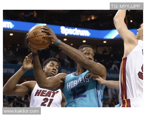 黄蜂与热火精彩对决视频录像回顾及赛后分析，重温比赛精彩瞬间