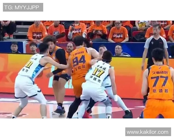 CBA精彩对决广东大益迎战上海队争夺季后赛席位