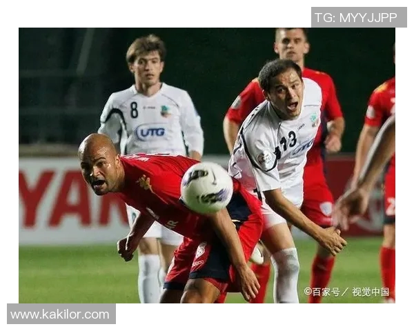 棉农与吉达阿赫利的激烈对决揭示足球战术与团队精神的完美结合