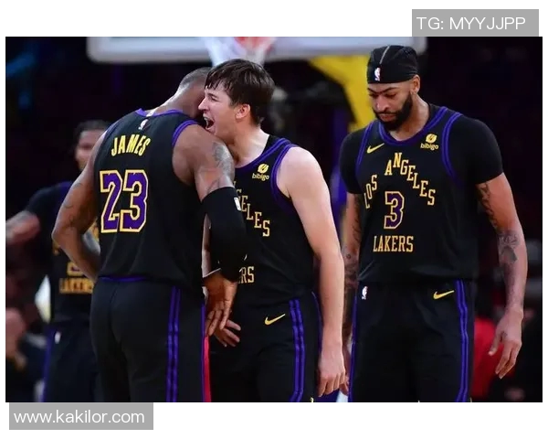 湖人对阵掘金季前赛精彩回顾录像全程分析与亮点集锦