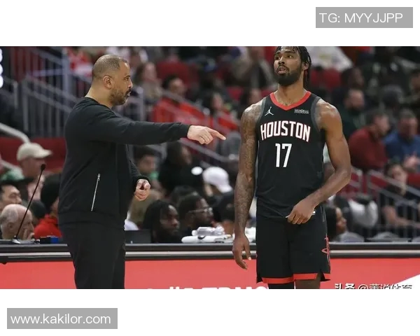 热火与尼克斯对决前瞻分析谁能在季后赛中占据优势