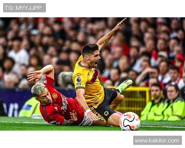 詹俊激情解说巴黎圣日耳曼对阵曼联的精彩对决全场回顾与分析